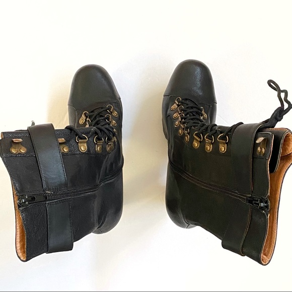 Jeffrey Campbell Wildfox Sergeant Pepper black leather lace up platform boot - Picture 6 of 13